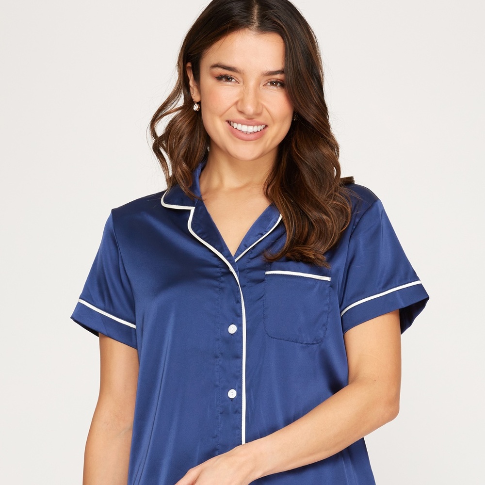 Hibiscus Satin PJ Set with eye mask in Navy NWT
